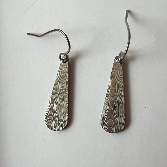 Chris Ploof Damascus stainless steel teardrop dangle Earrings EUC - Picture 7 of 9